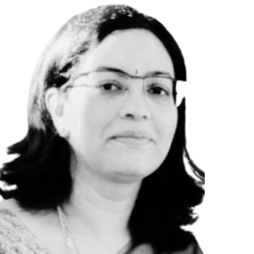 Veena Rama US Immigration Attorney at Immigration Desk.